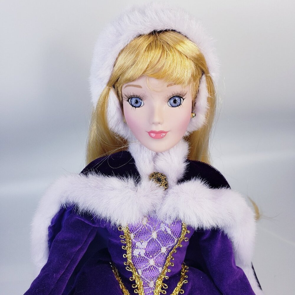 Aurora Disney Princess Porcelain Doll Holiday Edition 16in Brass Key